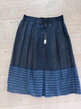 NWT Woman’s Elie Tahari Mirella Skirt size 10